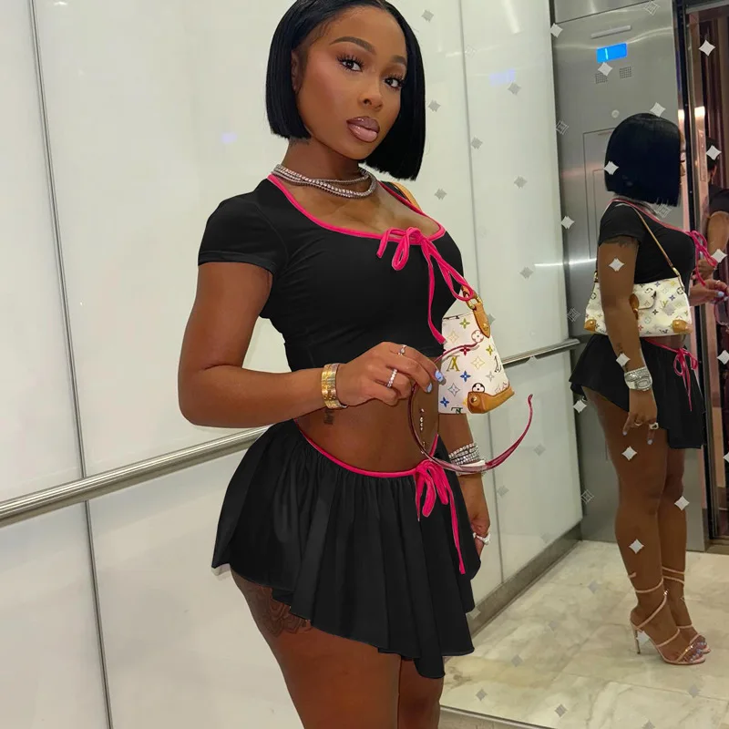 

Женский Повседневный костюм из двух предметов, футболка с коротким рукавом и U-образным вырезом и Асимметричная мини-юбка в стиле пэчворк