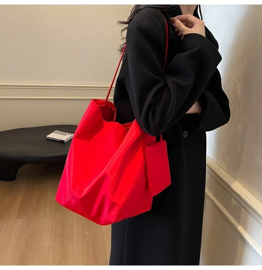 Neue Einfarbige Weiche Nylon-Schultertasche Designer-Produkt Große Kapazität Handtasche Vielseitige Schlichte Tragetasche – Detail 9