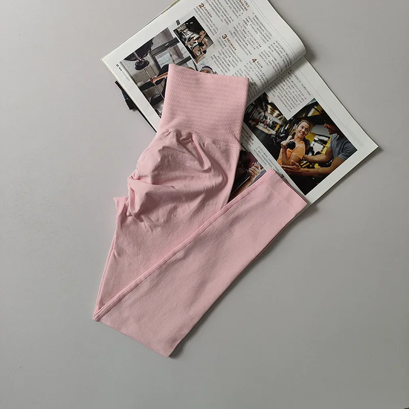 بنطلون رياضي نسائي بدون خياطة بخصر عالٍ ورفع للأرداف، بنطلون خوخي الشكل للجري والتمارين واليوغا، ليجنز ضيق للنساء