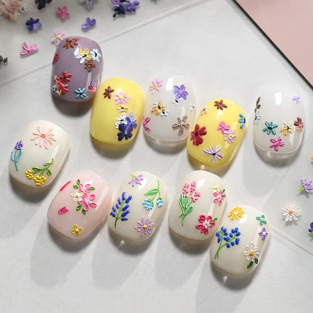 2pcs 5D 카스구나노 꽃 미니 봄 네일 스티커 다채로운 야생화 달콤한 네일 아트 데칼 여름 접착제 매니큐어 데코라