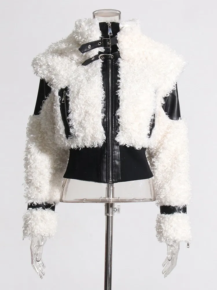 KBQ Hit Color Spliced Zipper Lambswool Jacket For Women Lapel Long Sleeve Patchwork Pocket Streetwear Winter Coats Female New