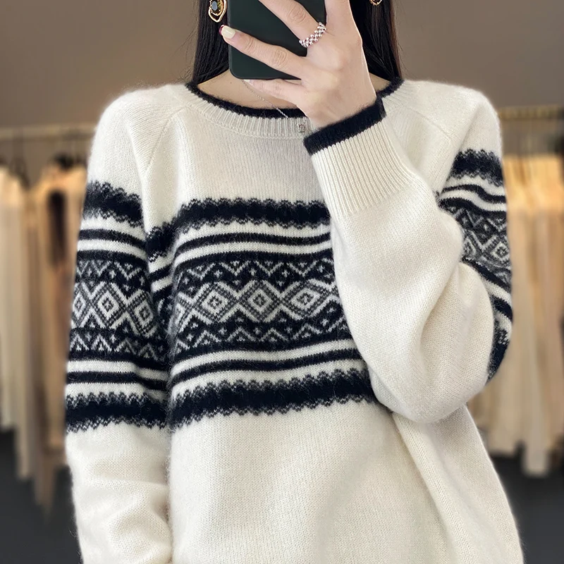 thumbnail image 1 of 2024 Nuevo Jersey de manga larga con cuello redondo 100 % lana merino, suéter coreano acolchado para mujer, top de punto navideño, ropa para mujer, 1 of 5