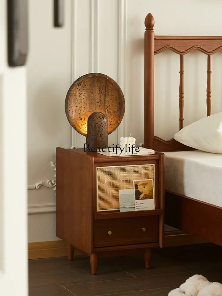 

Retro Solid Wood Bedside Table Bedside Storage Locker