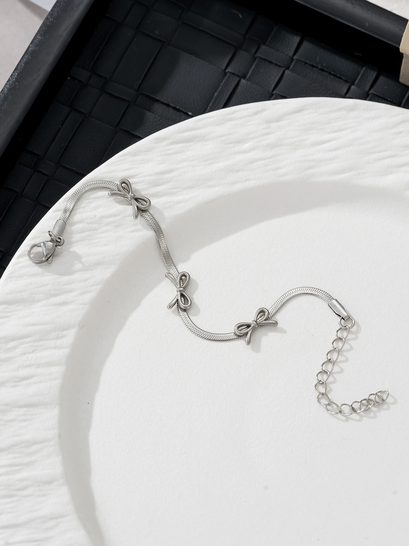 Simple Sweet Bow Bracelets for Women