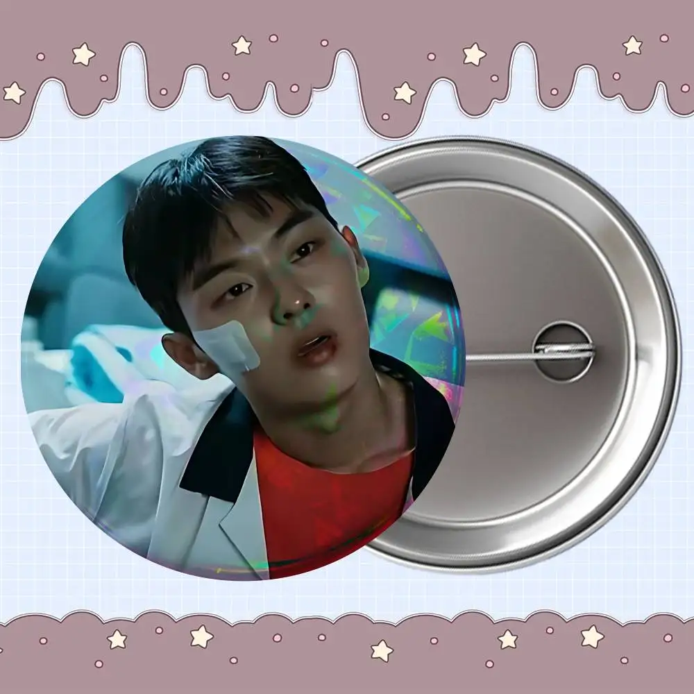 멋진 WH C1 최현우크 58mm 원형 핀 창의적인 프린트 그림 텍스트 금속 라펠 배지 브로치 쥬얼리 선물 도매