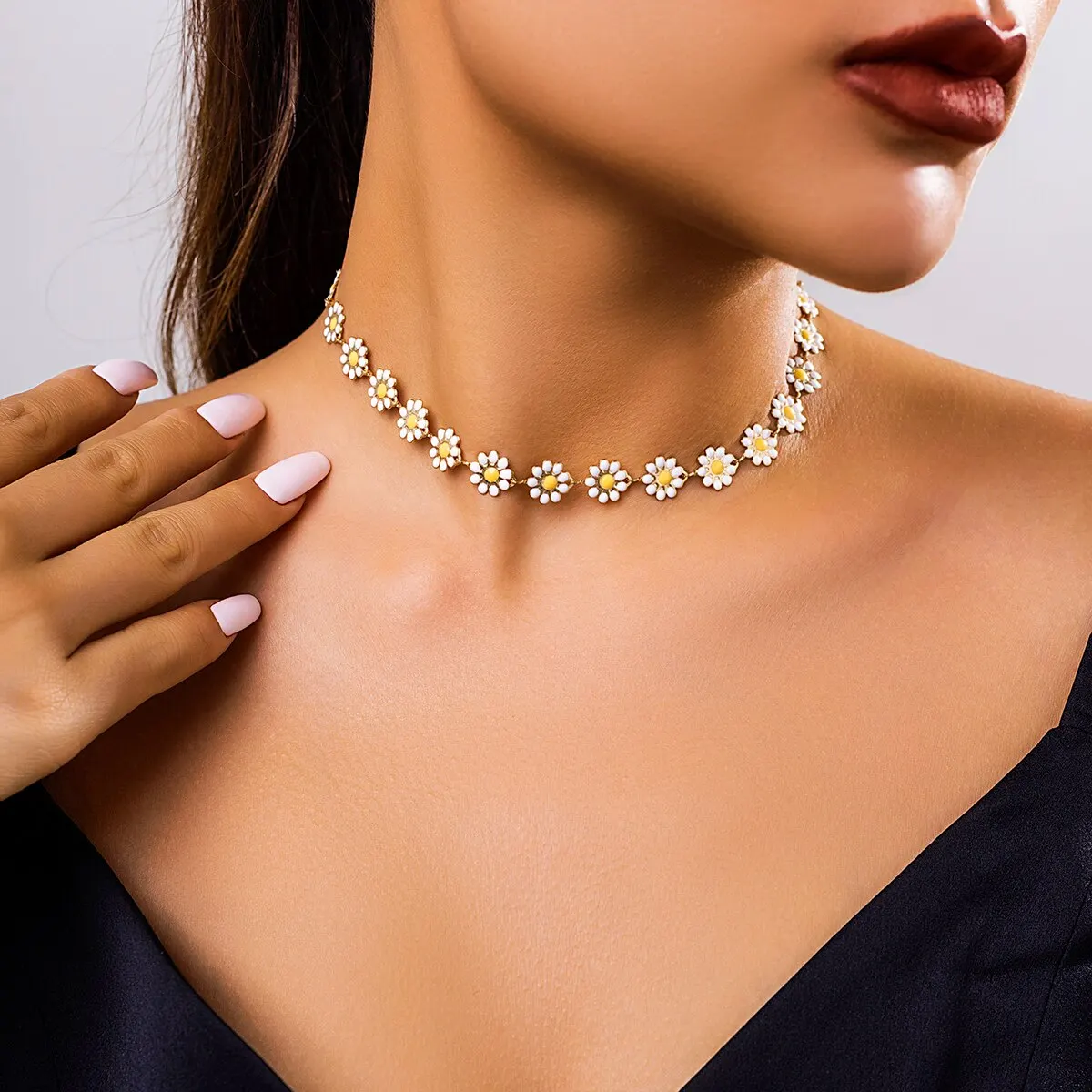 Kpop Flower Daisy Clavicle Chain Necklace for Women Wed