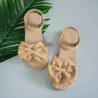 Sandales d'été légères pour femmes, pantoufles de plage décontractées à la mode, chaussures plates à nœud extérieur, toboggans pour la maison, nouvelle collection 2024 6