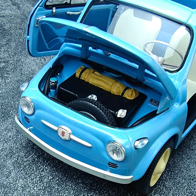 KYOSHO Diecast 1/18 Fiat Nuova 500 classic car model metal static