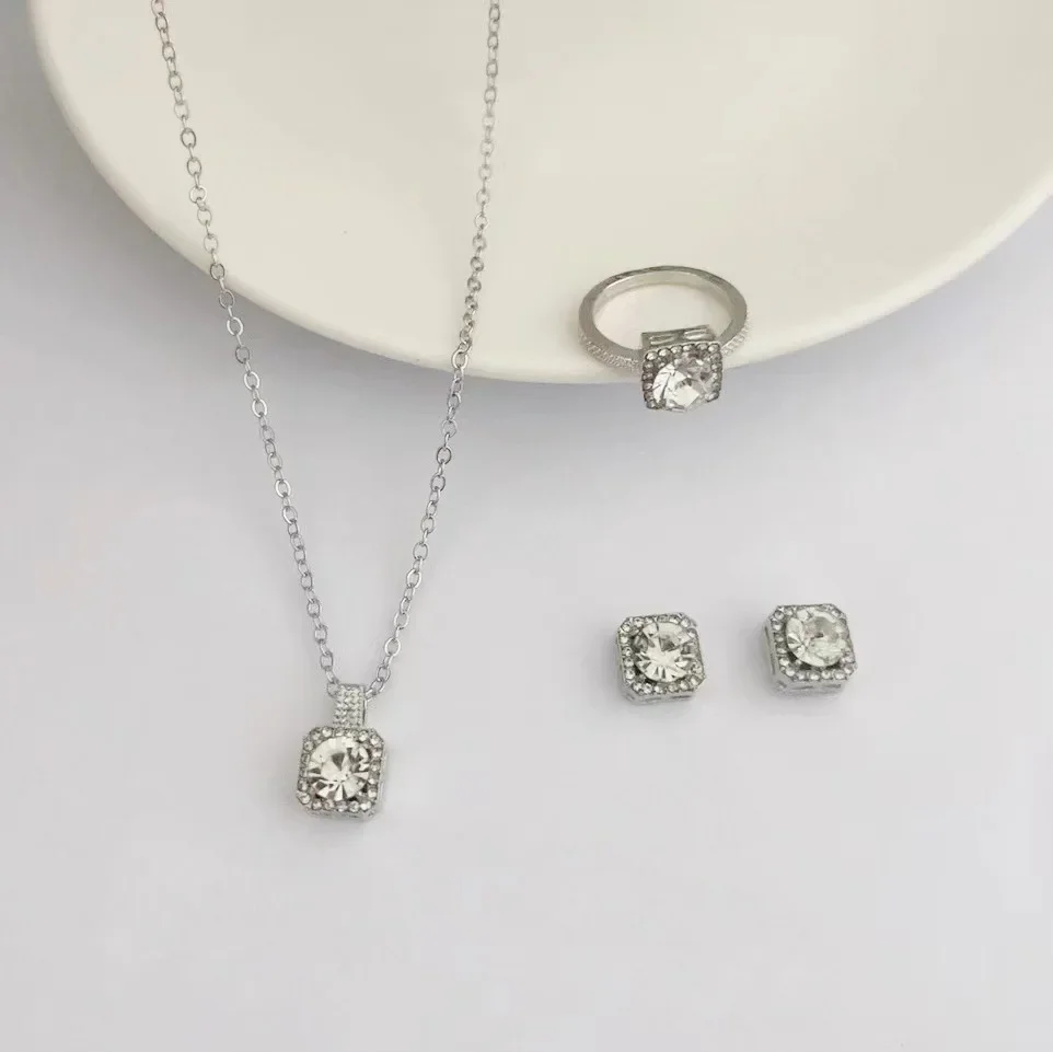 Cube Jewelry Ensemble - Scale Reference