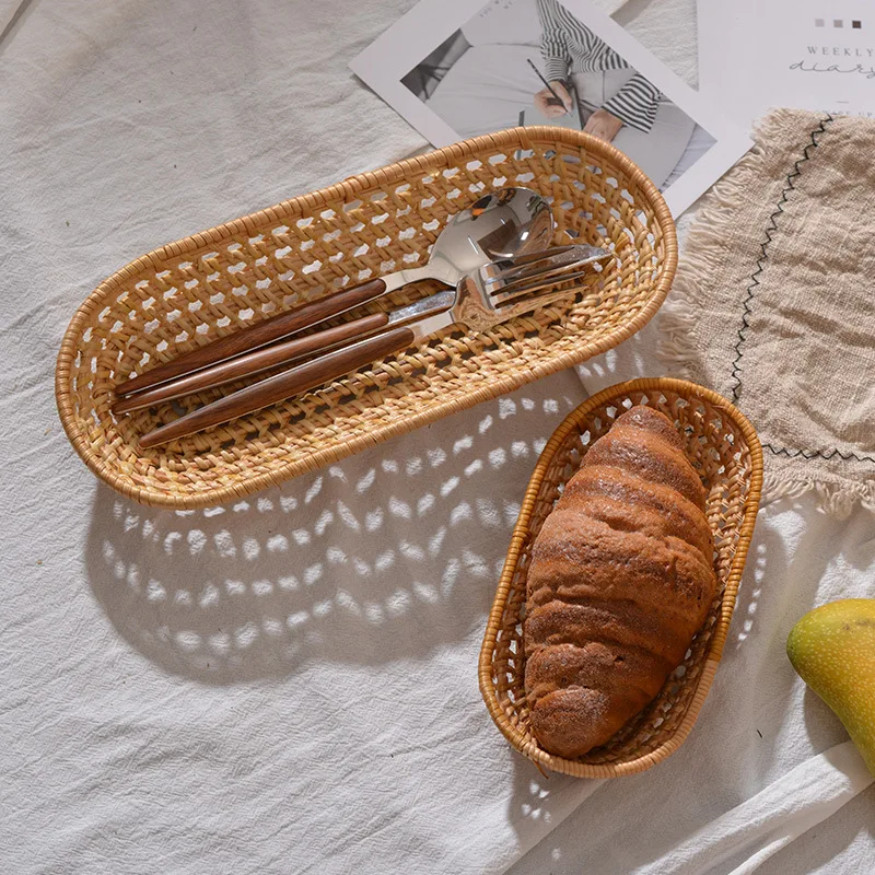 

2Pcs Hand-Woven Rattan Oval Baskets Fruit Dessert Serving Platter for Dinner Party Decoration Plate Afternoon Tea Fruit Trays