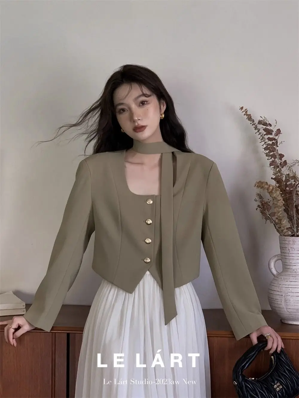 Woman Autumn Blazer New Korean Version Design Sense Lace Irregular Shirt French Elegant Temperament Short Suit Jacket