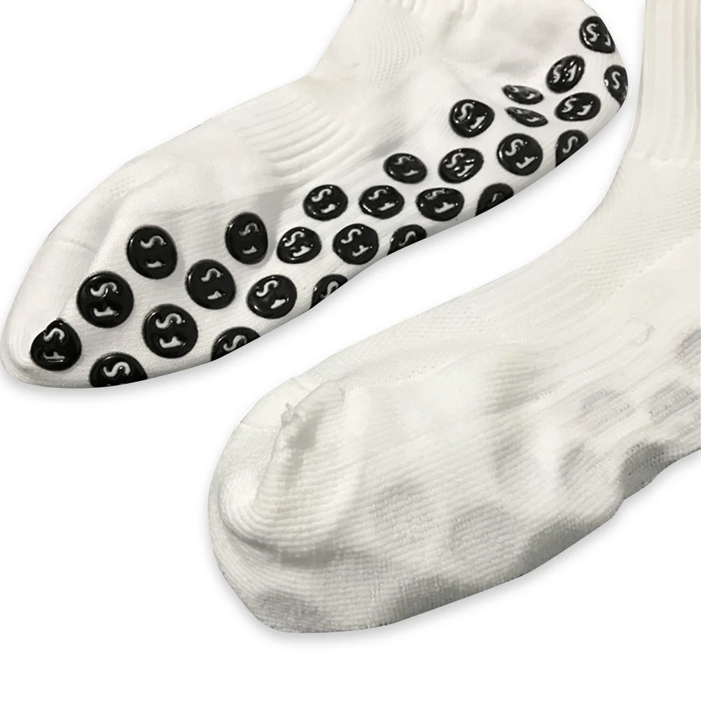 Shuwnd Round Silicone Suction Football Socks