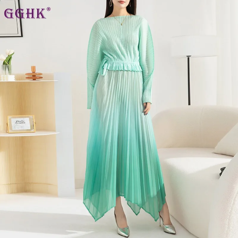 

GGHK Miyake Pleated Gradient Color Design Women Dress Fashion Round Neck Temperament Elegant Party Dresses Casual Clothing