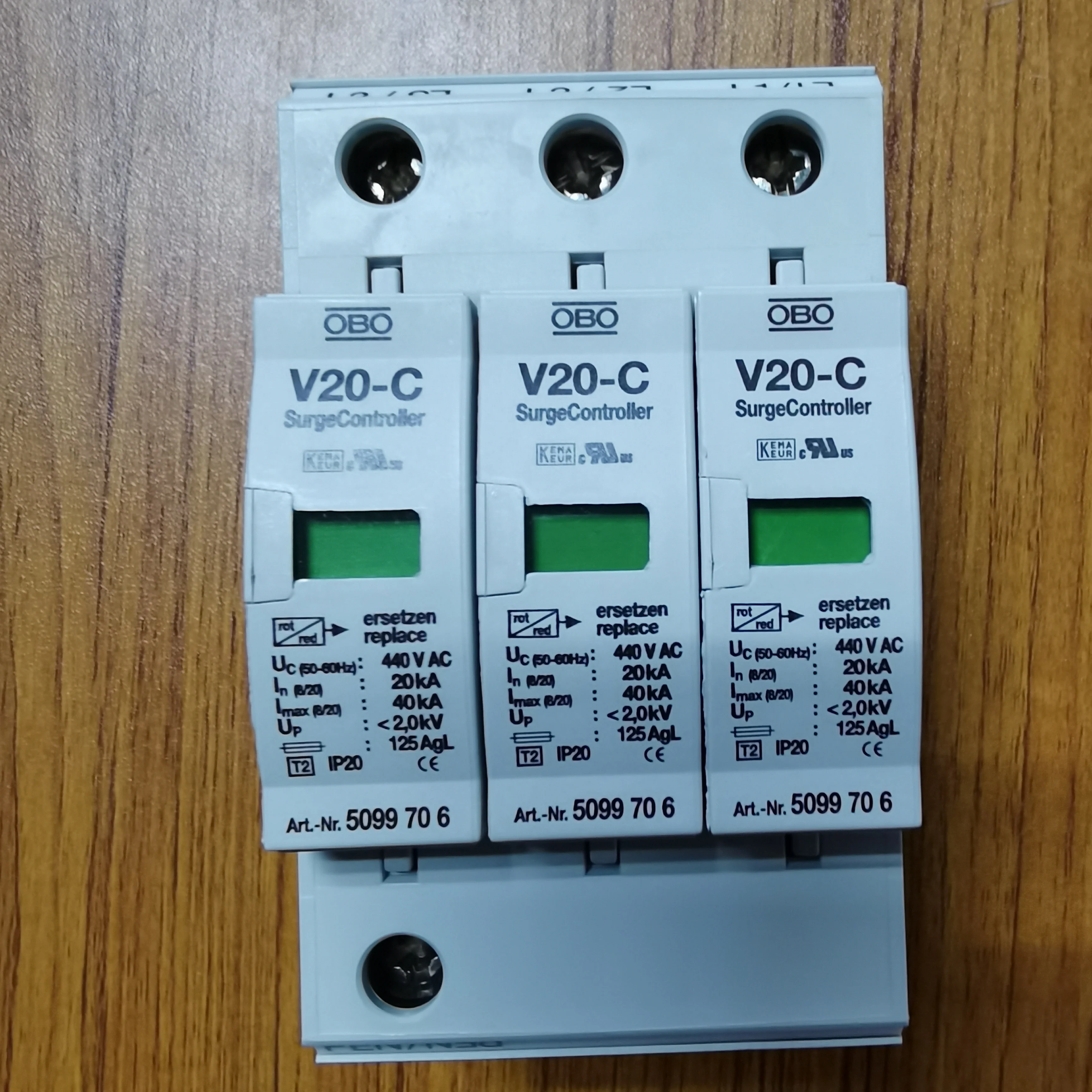 

German OBO Lightning Arrester 5094920 Surge Protector V10-C 3+NPE Original Sold At A Low Price