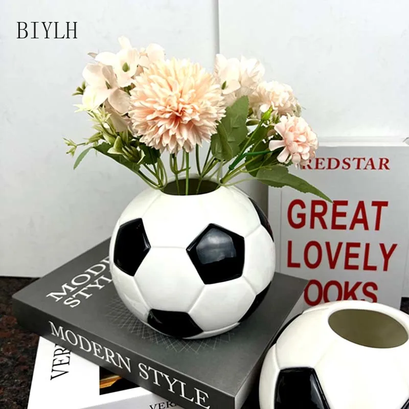 European Ceramic Football Vase Home Decoration Flower Arrangement Ornaments Tabletop Football Art Hydroponic Flower Bottle Gifts 2