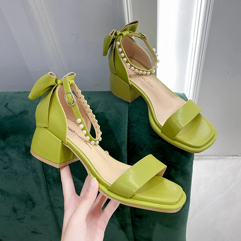 

Brand Ladies Sandal Spring New Fairy Pearl Sandals Sweet Square Heel with Mesh Crystal Temperament High Heels Tenis Masculino