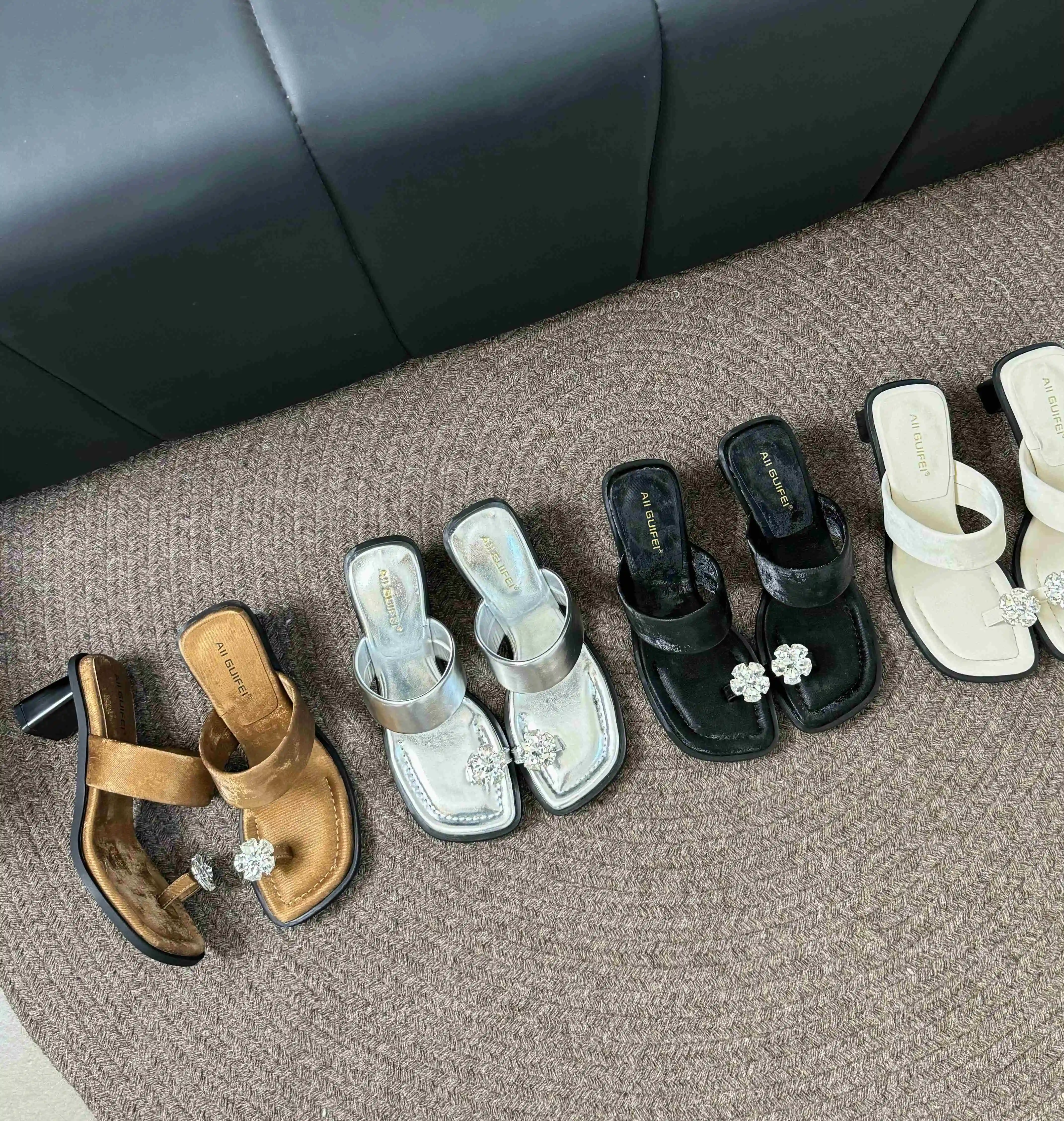 Women's Slide Sandals Slip On Flat Sandals Flip Flop Thong Sandals Casual Summer Sandals