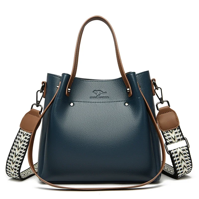 thumbnail image 1 of Bolsos de hombro tipo bandolera de piel de alta calidad para mujer, bolsos de lujo para mujer, bolsos de diseñador de gran capacidad, bolsos de mensajero suaves, 1 of 5