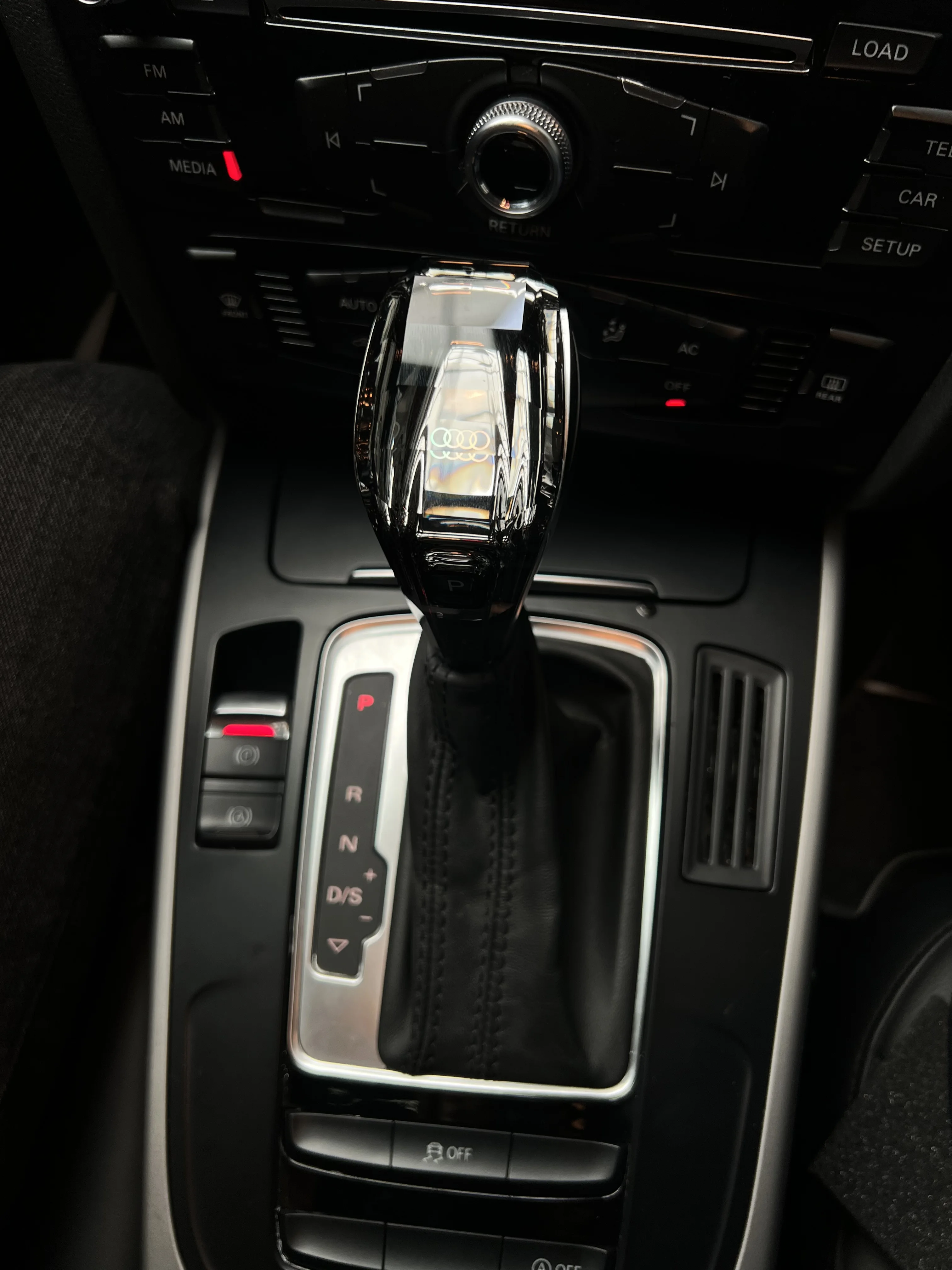 Carbon Fiber Audi A4 S4 A5 S5 Shifter Knob Upgrade – DSG Paddles