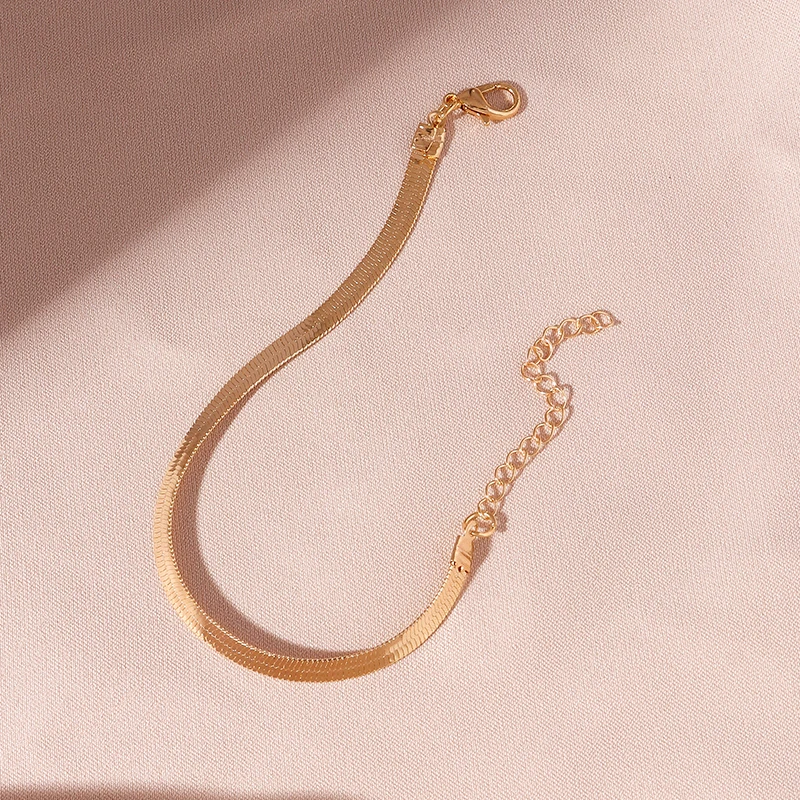 Klassisches Schlangenketten-Armband für Damen, trendige goldfarbene Kettenarmbänder für Damen, Schmuck, Geschenk-Armband – Detail 4