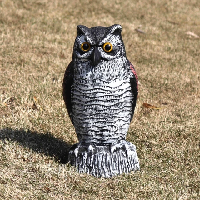 Kerti Bagoly Szobor Műanyag Madárcímes Szimuláció -Visszataszító Madárkérő Kártevőirtó Farm Udvar Dekoráció