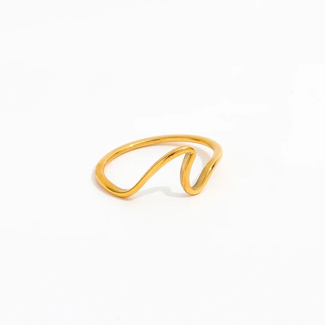 Grand Traditional Gold Ring