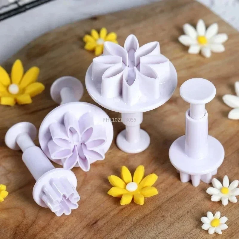 Fondant Cookie Cutter Mold Baking Decorating Biscuit Stamps Kitchen Tools 4PCS Daisy Flower Push-type Cookie Cutter Spring Mold