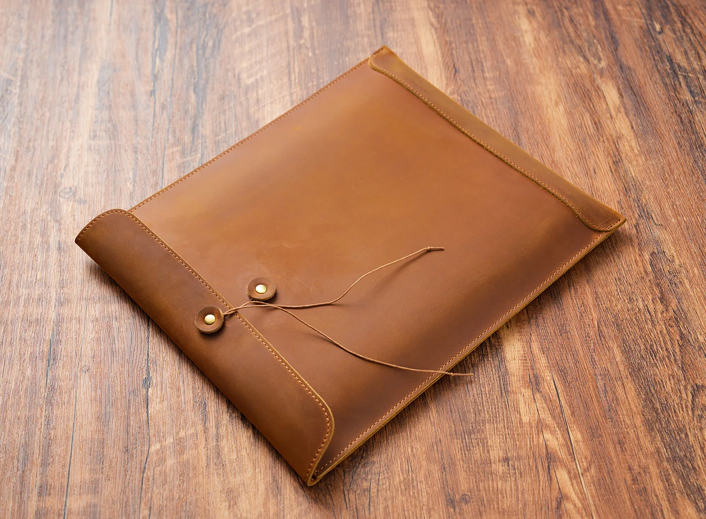OEM ODM Vintage Crazy Horse Leather A4 Portfolio Bag Size Real Cowhide Leather Padfolio Bag Leather File Storage Bag File Pocket