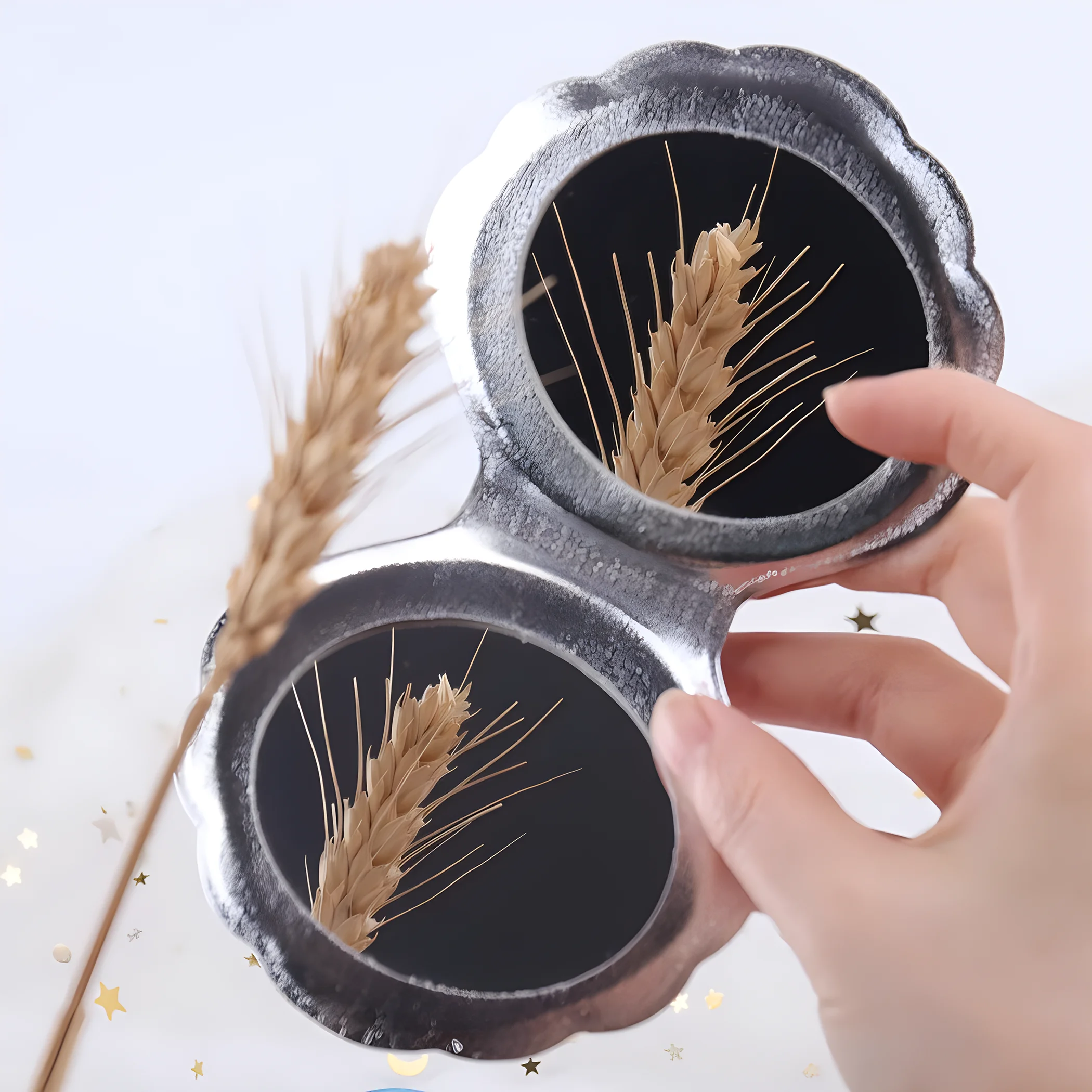 Portable Small Makeup Mirror Dream Laser Shell Folding Pocket Cosmetic Mirror Mini Kawaii Girls Double-sided Magnifying Vanity