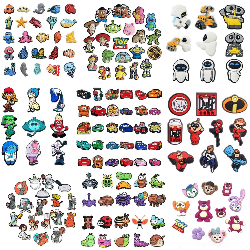 디즈니 9-168PCS 자동차 장난감 스토리 버즈 라이트이어 신발 참 장식품 혼합 도매 PVC 장식 크리스마스 탈부착 방수 파티 선물용