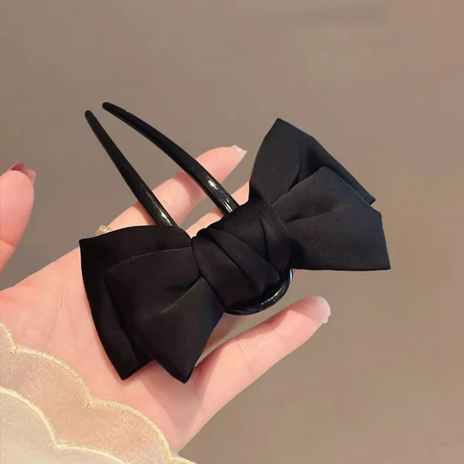 1PC Black Bow Hair Clip, Fabric Bow Hairpin, Stylish Hair Accessory for Women, Perfect for Updos & Elegant Hairstyles