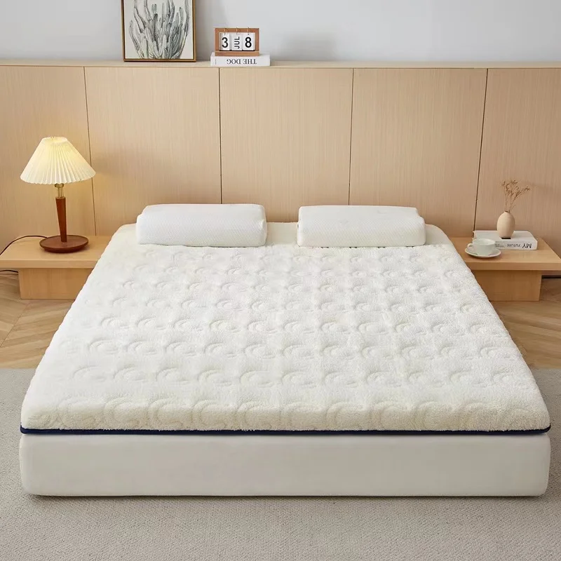 Description Picture 6 of itemWinter Warm Thick Soft Plush Mattress Breathable Student Dormitory Bed Mattress Topper 3cm 6cm Thickness Bedding Mat