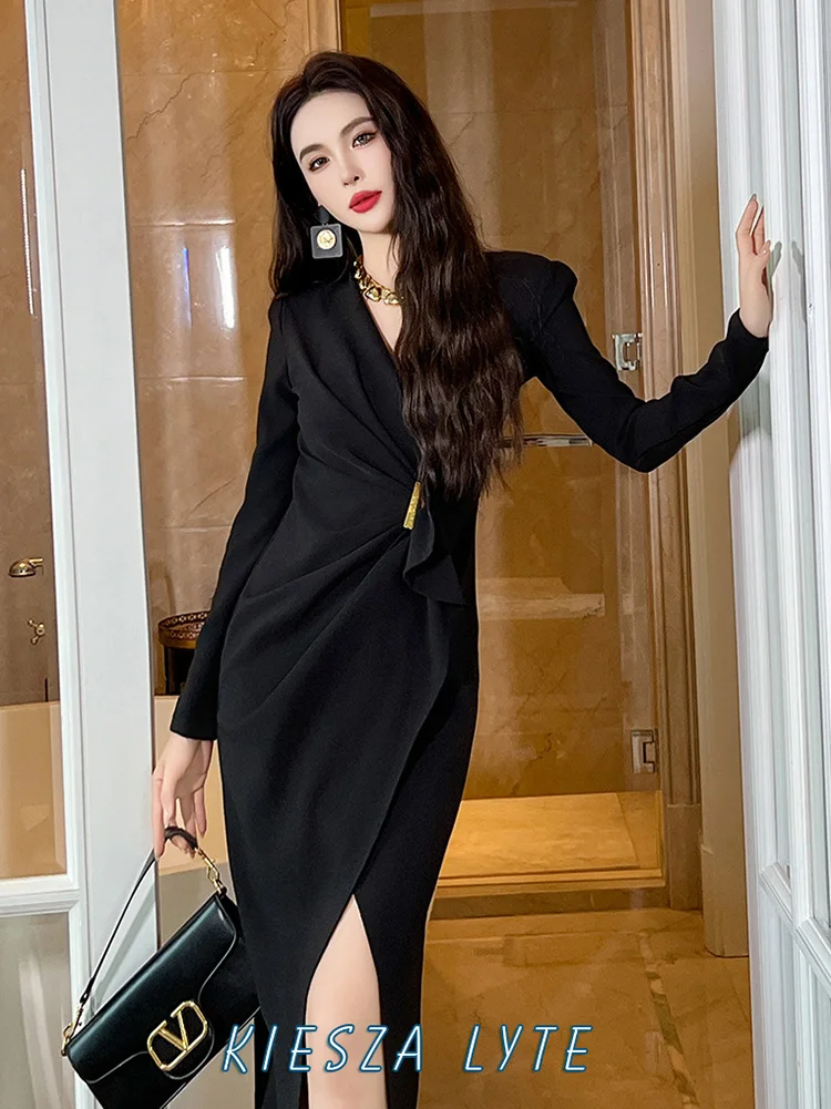 

2024 Spring New French Design V-Neck Black Dress long sleeve with Ruffles Elegant Hepburn Style Look Hin Thin Dresses for Women