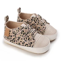 2023 Classic Brand Soft Leather Baby Shoes Moccasins Casual Infant Boys Girls Slip-on Peas Shoes First Walkers for Newborn Baby 2