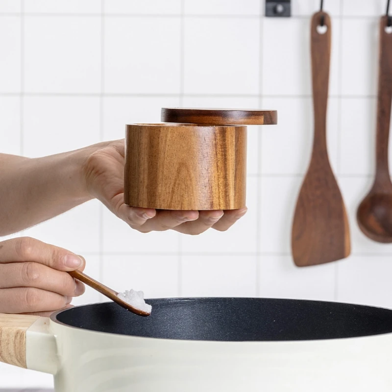 Wooden Salt Cellar with Spoon Kitchen Salt Box Pepper Jar with Swivel Closure Lid Round Container To Condiment Spice Container, salt pepper shakers