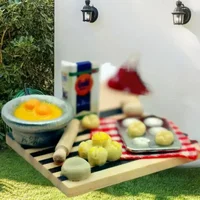 Ensemble de boulangerie pour jeux de rôle pour enfants ; Station alimentaire modèle maison de poupée ; comprend œuf, lait, pain, planche à découper. 2
