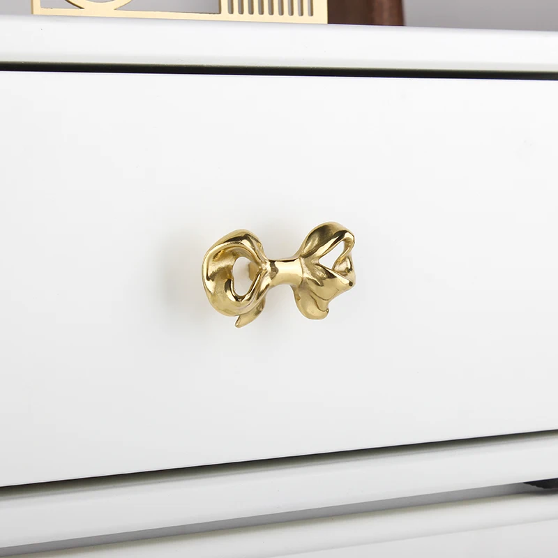 Light Luxury Bow Knobs Brass Furniture Bowknot Handles and Knobs for  Kitchen Cabinet Handle Drawer Pulls Home Decor Hardware - AliExpress 13