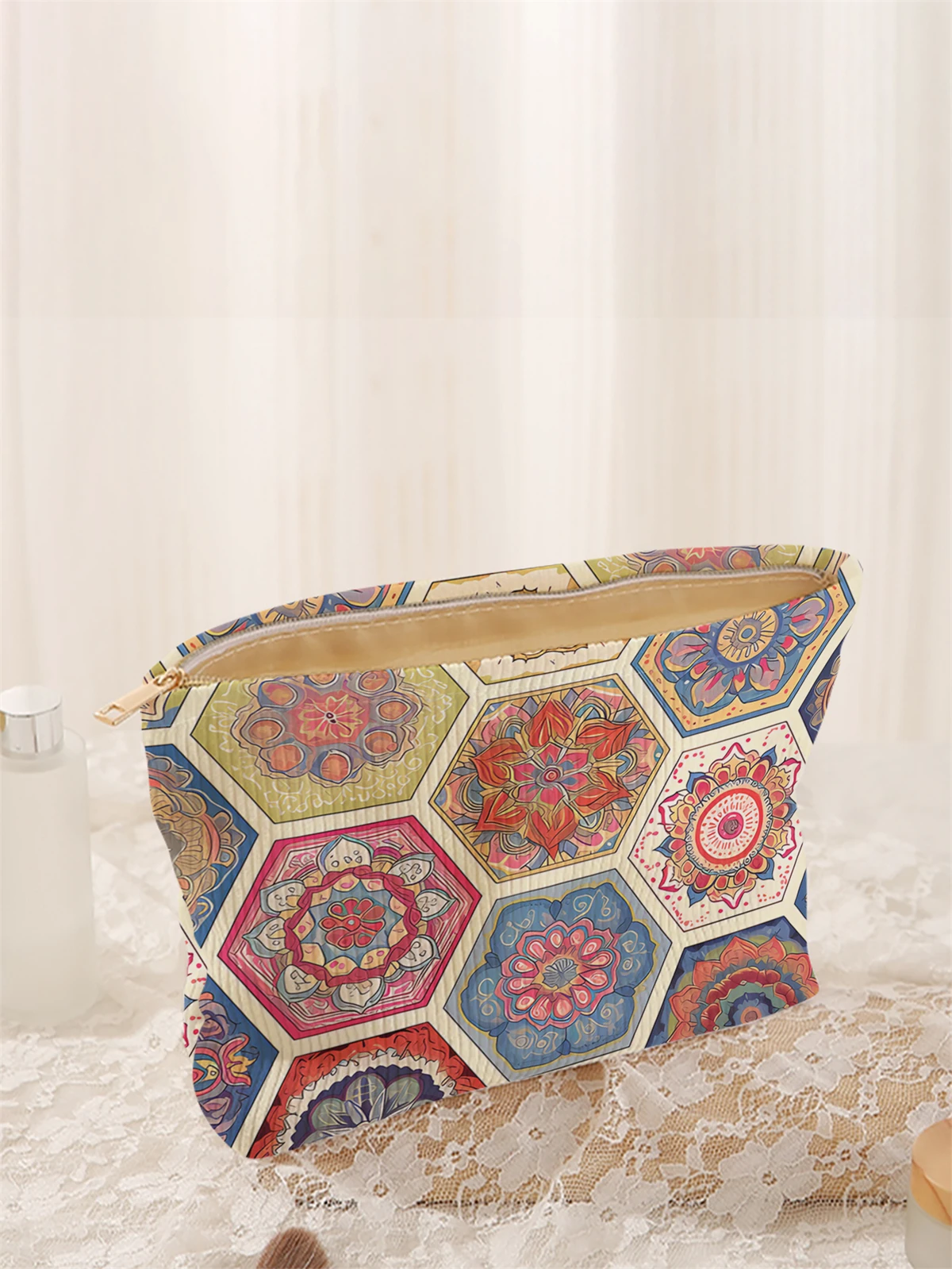 Corduroy makeup bag, lightweight zipper makeup storage box, multifunctional bag with lining