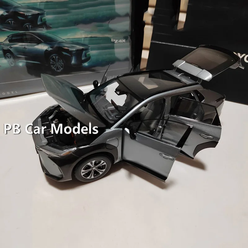 

1:18 original FAW BZ4X model pure electric SUV model new gray