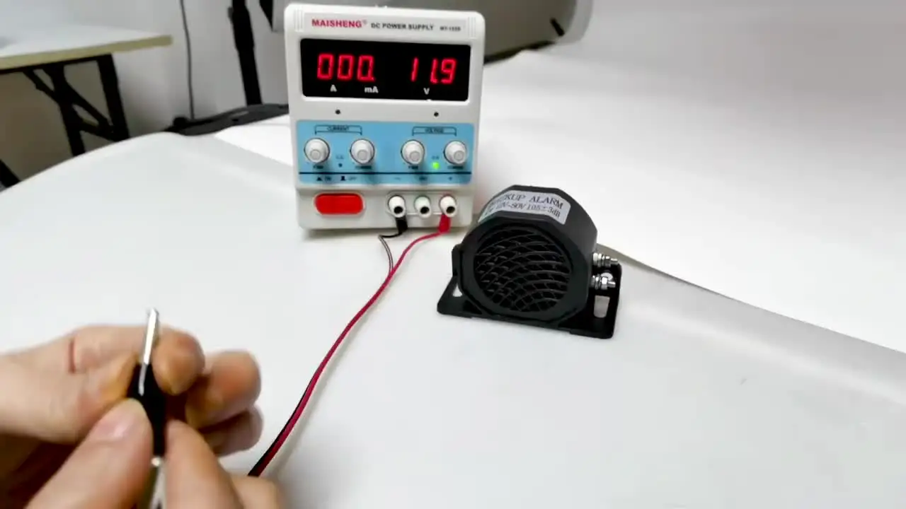 Sirena Di Retromarcia 12-80V 105DB - Allarme Per Camion, Auto E Moto, Impermeabile, Universale