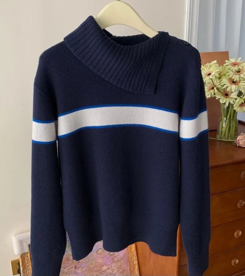 

2024 high-neck shackle sweater, casual and slouchy, high-neck wool sweater