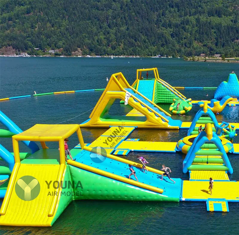 Corsa Ad Ostacoli Gonfiabile Gigante Dell'Acqua;