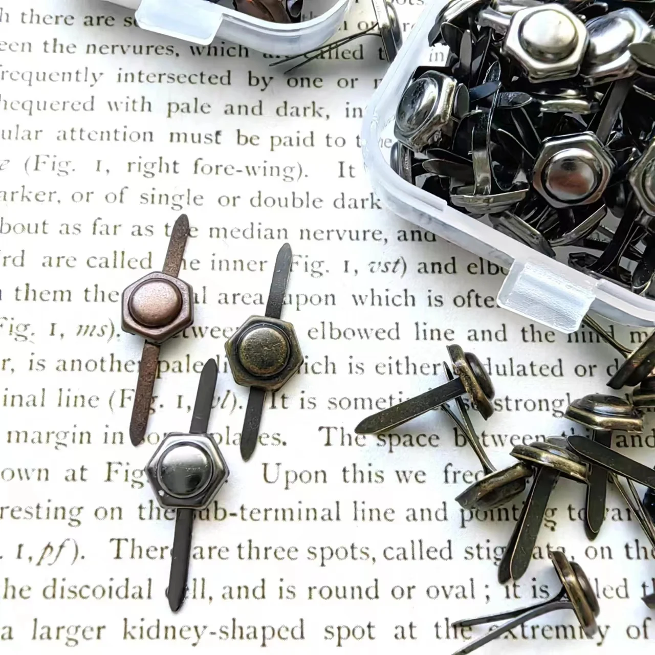 Metal Brads 50pics 6.5mm Hexagon Retro Brads Symbol Brads Diy Embellishment Scrapbooking JunkJournal Handmade Photo Album Frame Decoration