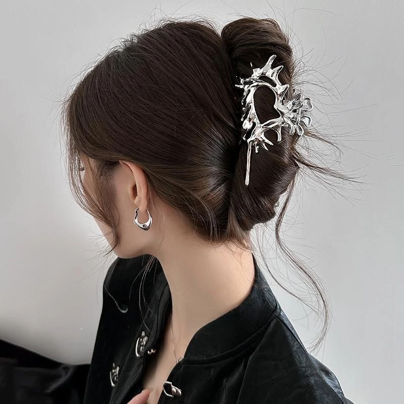 

Geometric Metal Hair Claw Clip Women Large Metal Silver Color Korean Fashion Shark Hair Clips Girls Grab Clamps Hair Accessories