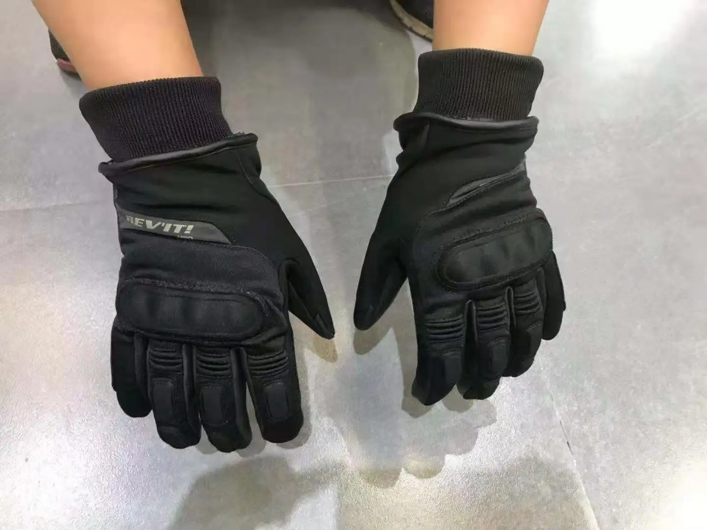 Revit Carver H2O Gloves Winter Waterproof Warm Touch Screen Motorcycle Guantes