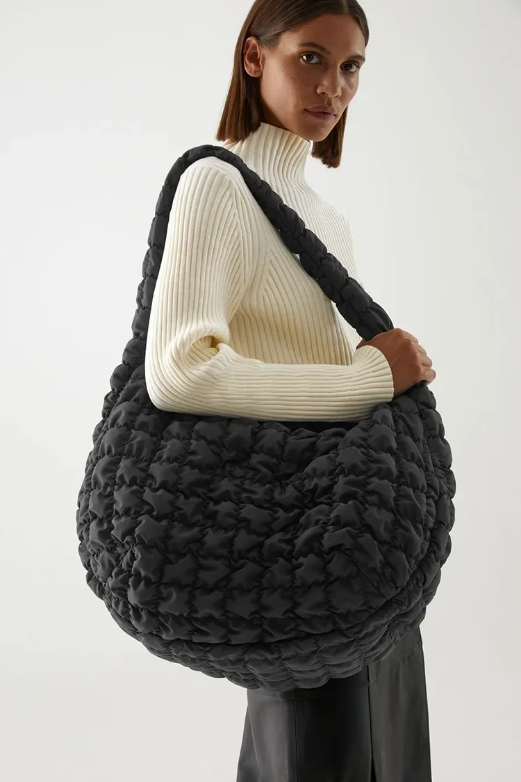 

Autumn and winter new cos cloud bag small mass dumpling bag crossbody down commuter Tote bag