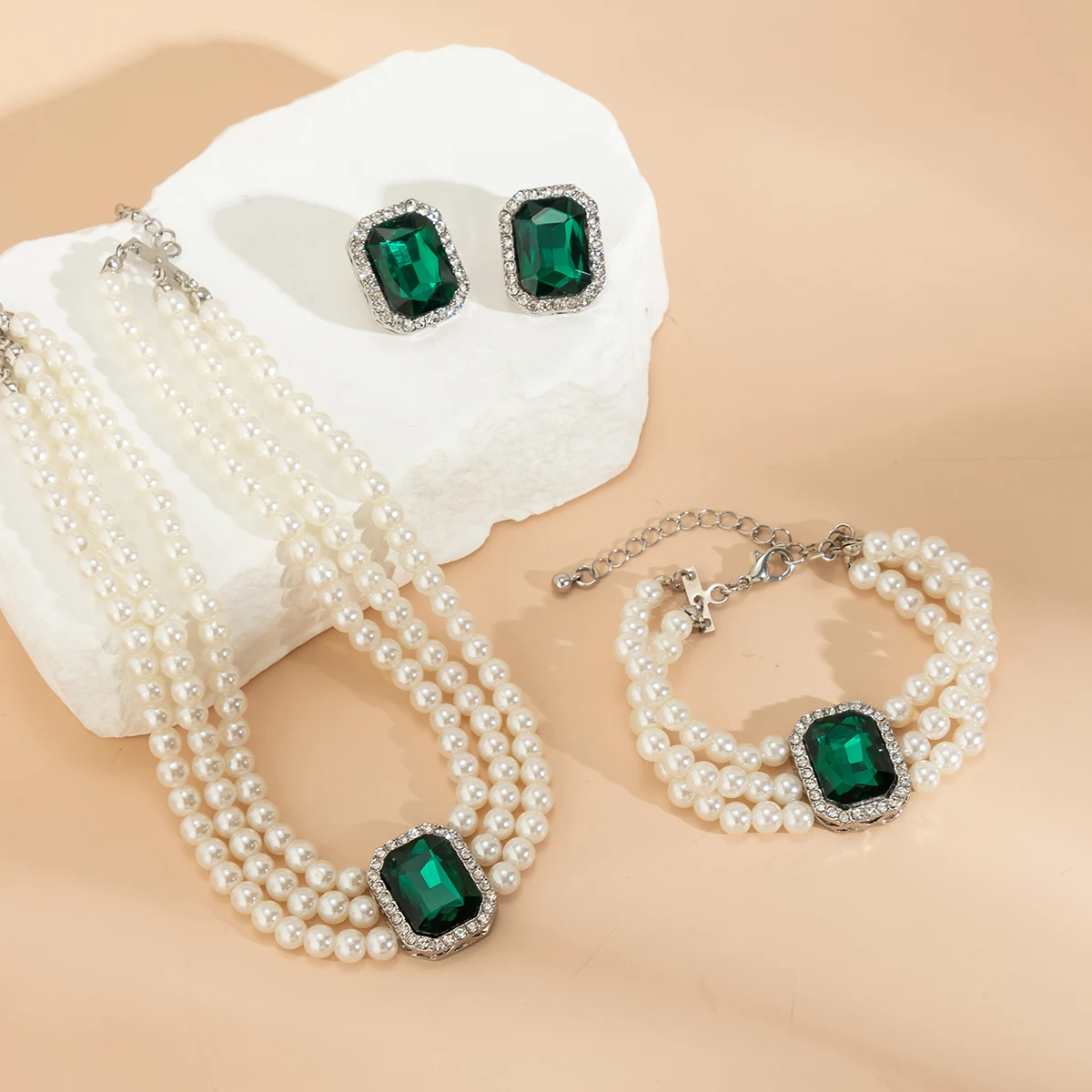 3Pcs Multilayer Imitation Pearl Crystal Chain Necklace Bracelet Women Wedding Bridal Goth Stud Earrings Jewelry Set Accessories