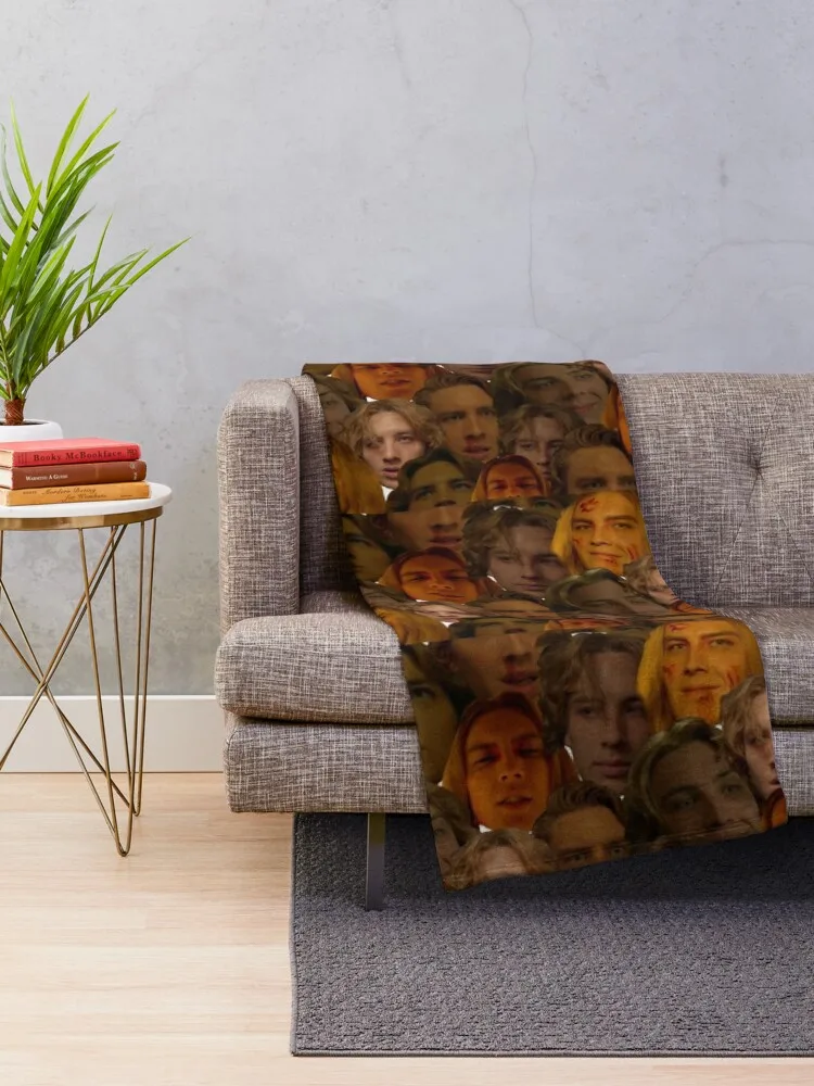 Cody Fern ����Ŭ ���� ������ ���, ���� ħ��, ��Ÿ��, ���� ���