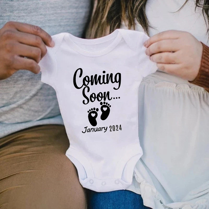 

Baby Coming Soon 2024 Baby Announcement Newborn Bodysuit Summer Baby Boys Girls Pregnancy Reveal Ropa Jumpsuit Outfits