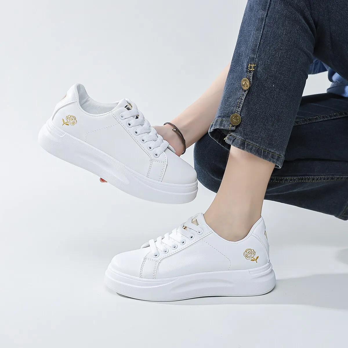 Casual Sneakers Women White Metallic Detail Floral Embroidered Lace-Up Front Skate Lightweight Walking